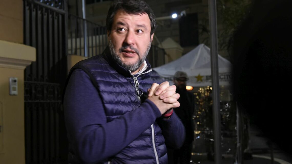 Salvini “Pronto a partire per una missione di pace in Ucraina” Salvini “Pronto a partire per una missione di pace in Ucraina”