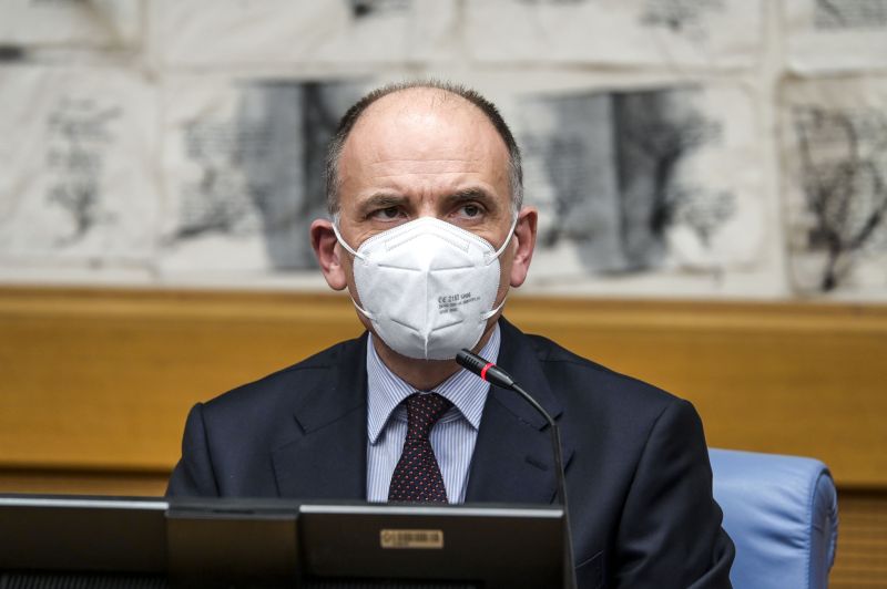 Letta “Non sono preoccupato per la tenuta del governo” Letta “Non sono preoccupato per la tenuta del governo”