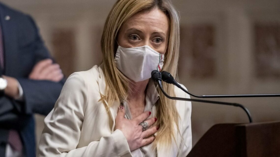 Covid, Meloni “Il green pass non va cambiato, va abolito” Covid, Meloni “Il green pass non va cambiato, va abolito”