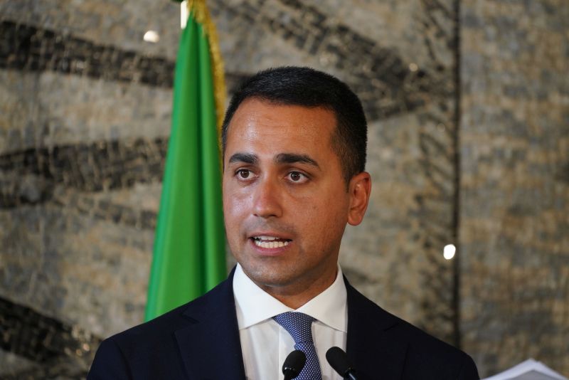 Ucraina, Di Maio “No fly zone, continuare compatti e con sanzioni” Ucraina, Di Maio “No fly zone, continuare compatti e con sanzioni”