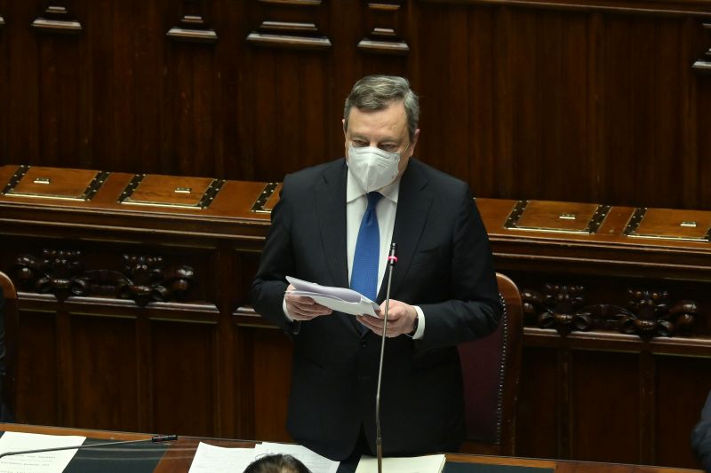 Draghi a Zelensky: “L’Italia vuole fornire sostegno e assistenza” Draghi a Zelensky: “L’Italia vuole fornire sostegno e assistenza”