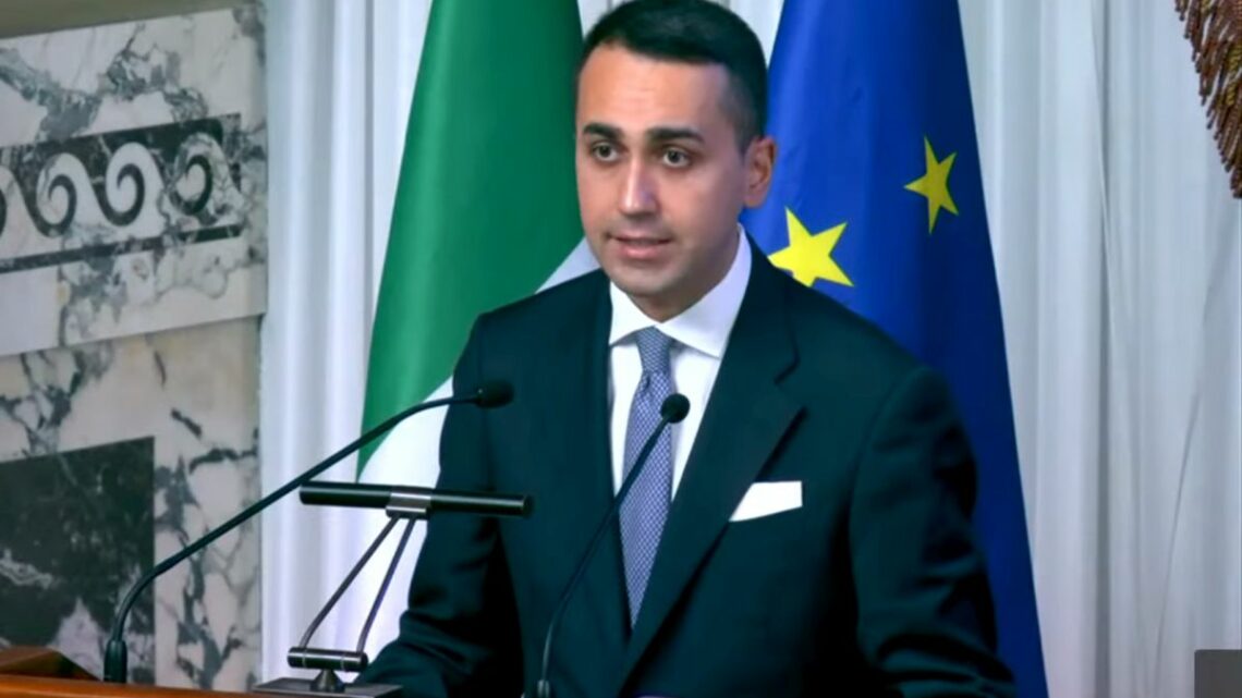 Ucraina, Di Maio “Non vogliamo terza guerra mondiale, sì a diplomazia” Ucraina, Di Maio “Non vogliamo terza guerra mondiale, sì a diplomazia”