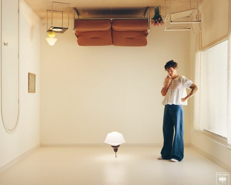 Harry Styles, il 20 maggio esce il nuovo album Harry Styles, il 20 maggio esce il nuovo album