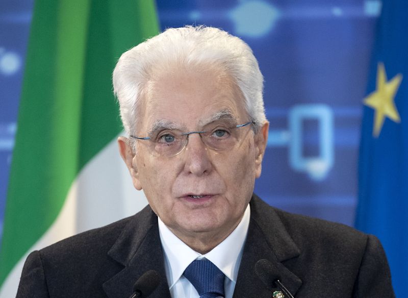 Mattarella “L’attacco all’Ucraina colpisce le fondamenta della democrazia” Mattarella “L’attacco all’Ucraina colpisce le fondamenta della democrazia”