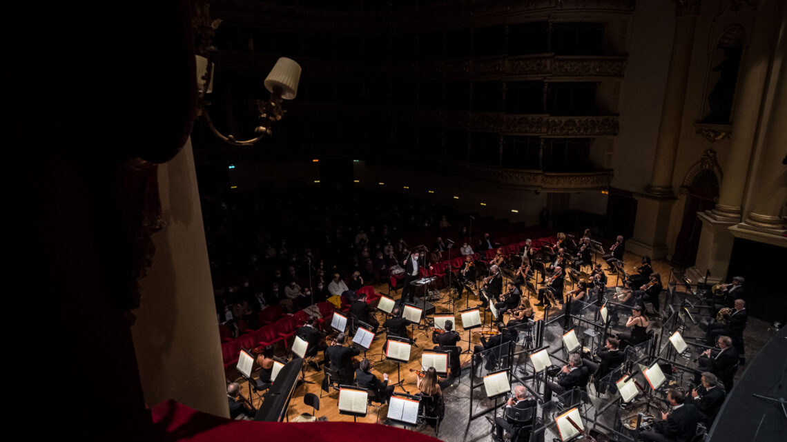 Canti del destino di Brahms e Schumann, al Filarmonico di Verona dirige Bresciani Canti del destino di Brahms e Schumann, al Filarmonico di Verona dirige Bresciani