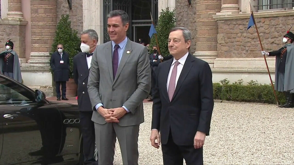 Il premier Mario Draghi incontra Sanchez, Costa e Mitsotakis Il premier Mario Draghi incontra Sanchez, Costa e Mitsotakis