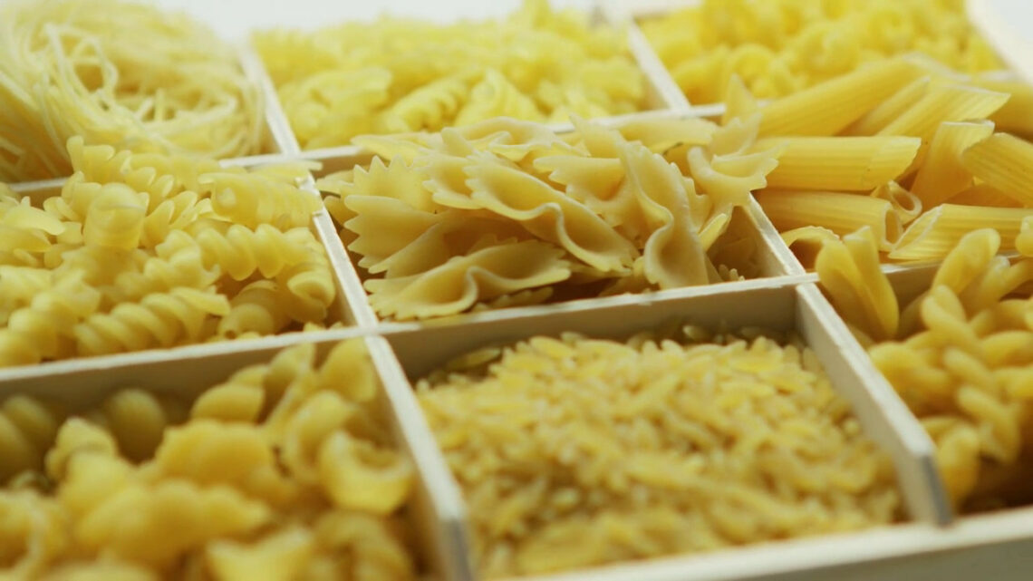 Pane e pasta, prezzi alle stelle Pane e pasta, prezzi alle stelle