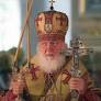 Bene Putin, con la guerra combatte i gay. Il patriarca Krill delira e benedice il Pazzo