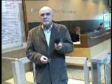 La Bella e la Bestia. Giornalista sputtana Putin Urbi et Orbi. Arrestata, multata e rilasciata. Troppo clamore, il Capo Russo non poteva permettersi di farla scomparire