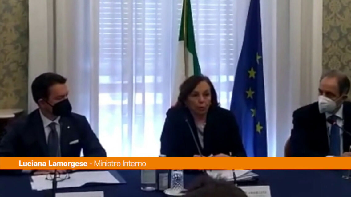 Firmato a Potenza il protocollo per il Numero Unico di Emergenza Firmato a Potenza il protocollo per il Numero Unico di Emergenza