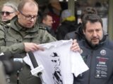 Sindaco Polacco smerdeggia Salvini Urbi et Orbi per la  maglietta con l’immagine di Putin