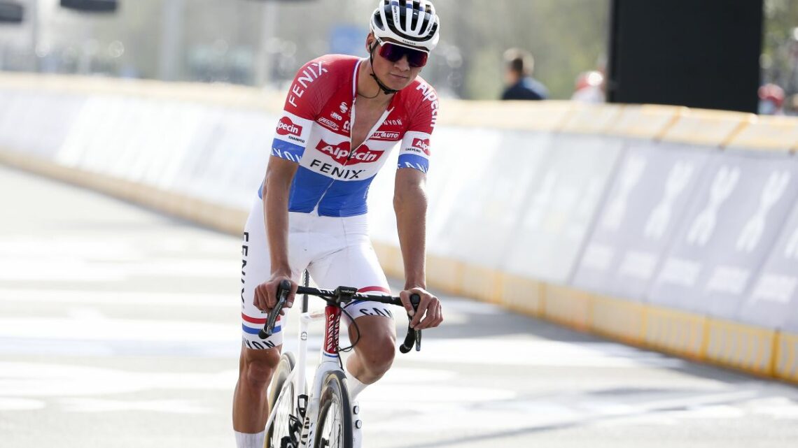 Doppietta di Van der Poel al Giro delle Fiandre Doppietta di Van der Poel al Giro delle Fiandre
