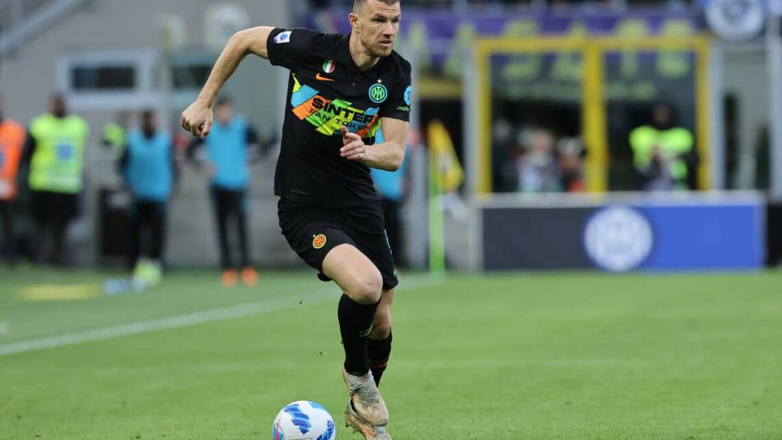 Inter-Verona 2-0, decidono le reti di Barella e Dzeko Inter-Verona 2-0, decidono le reti di Barella e Dzeko