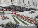 Papa Francesco in Piazza San Pietro per messa della Domenica delle Palme