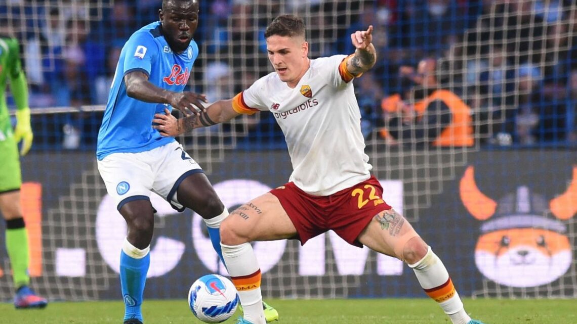 El Shaarawy risponde a Insigne, Napoli-Roma 1-1 El Shaarawy risponde a Insigne, Napoli-Roma 1-1