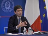 Covid, Speranza “Pandemia non è conclusa, serve cautela”