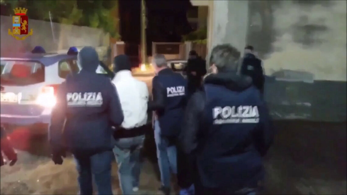 Traffico internazionale di droghe sintetiche, 6 arresti Traffico internazionale di droghe sintetiche, 6 arresti