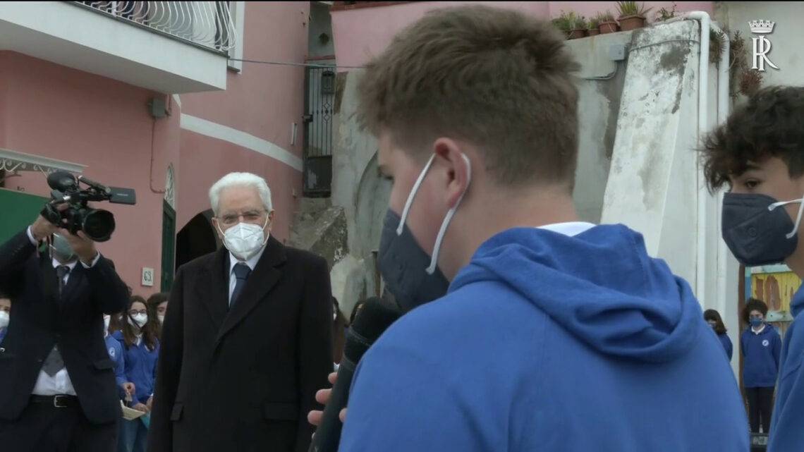 Procida 2022, Mattarella al borgo della Corricella Procida 2022, Mattarella al borgo della Corricella