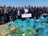 Ambiente, i dipendenti di Adr e Boeing puliscono spiaggia di Focene