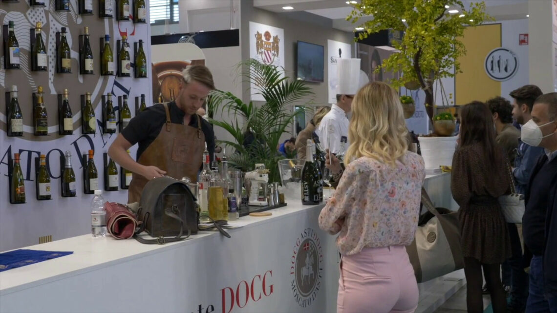 Il Vinitaly torna in presenza con 4400 aziende da 19 Paesi Il Vinitaly torna in presenza con 4400 aziende da 19 Paesi