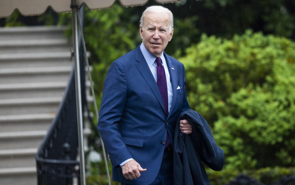 Ucraina, Biden annuncia altri aiuti, prosegue evacuazione da Mariupol Ucraina, Biden annuncia altri aiuti, prosegue evacuazione da Mariupol