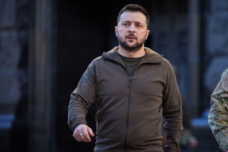 Zelensky “Pronto a parlare con Putin, ma no ultimatum” Zelensky “Pronto a parlare con Putin, ma no ultimatum”