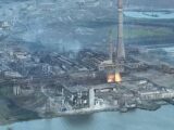 Ucraina, a Mariupol evacuazione dall’acciaieria Azovstal