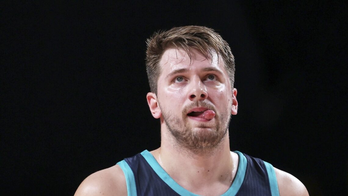 Golden State travolge Dallas in gara-1 di finale Ovest Golden State travolge Dallas in gara-1 di finale Ovest