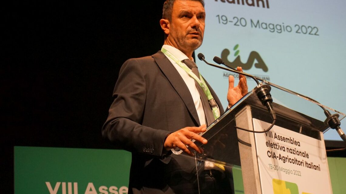 Cristiano Fini nuovo presidente nazionale di Cia-Agricoltori Italiani Cristiano Fini nuovo presidente nazionale di Cia-Agricoltori Italiani