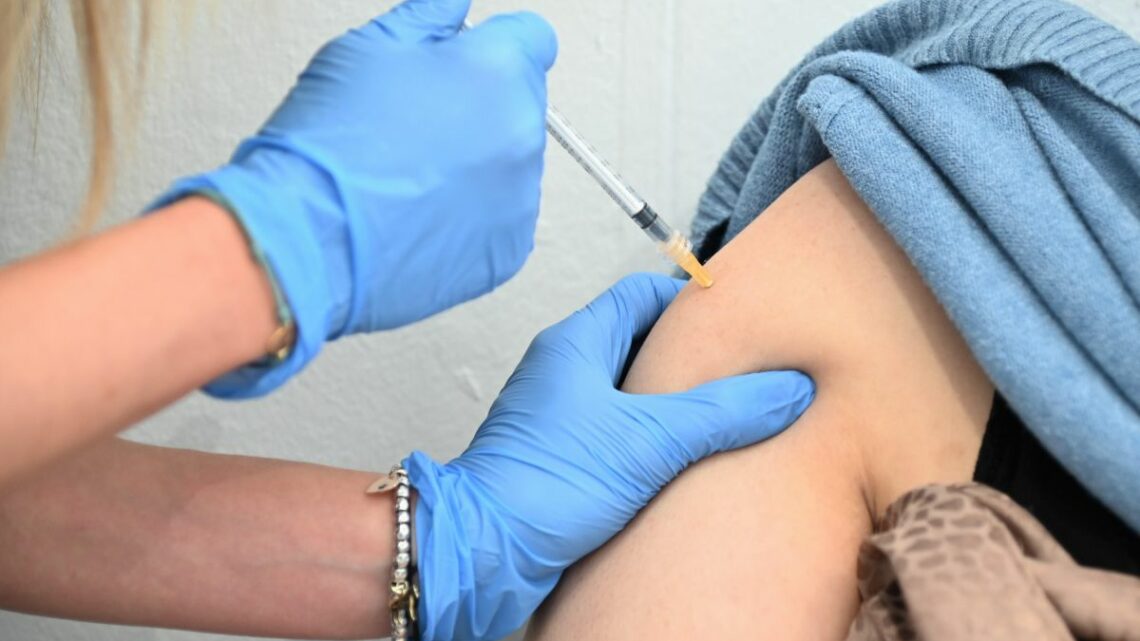 Covid, 17.744 nuovi casi e 34 decessi nelle ultime 24 ore in Italia Covid, 17.744 nuovi casi e 34 decessi nelle ultime 24 ore in Italia