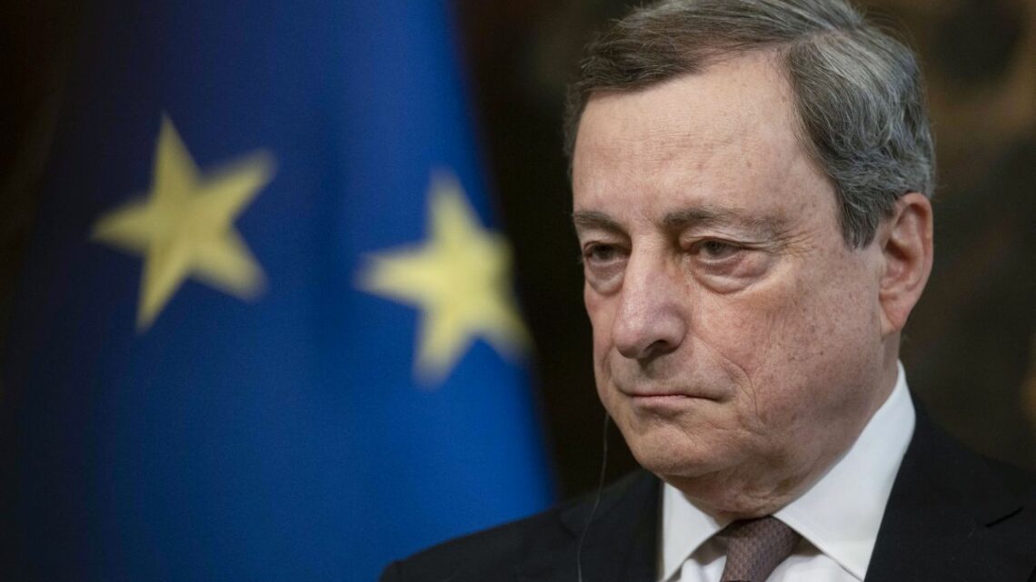 Draghi sente Putin “Ho chiesto lo sblocco del grano ma niente spiragli di pace” Draghi sente Putin “Ho chiesto lo sblocco del grano ma niente spiragli di pace”