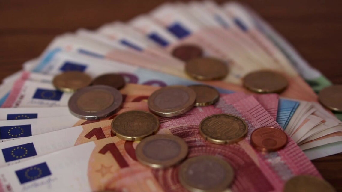 Bankitalia, a marzo in crescita prestiti e depositi Bankitalia, a marzo in crescita prestiti e depositi