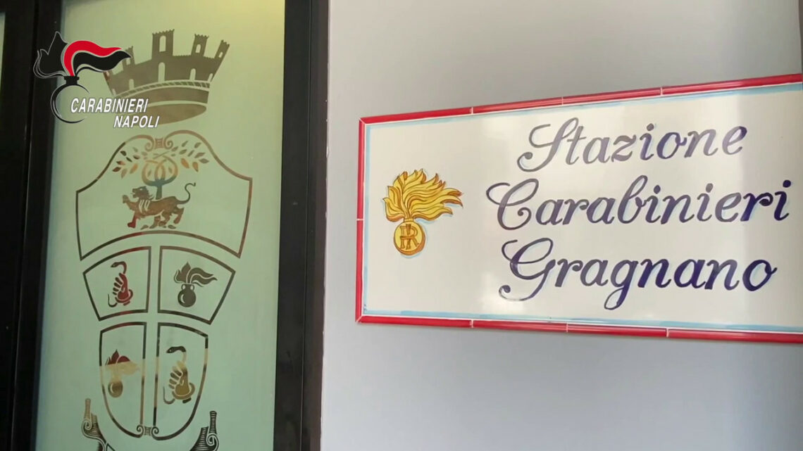 Droga e armi, Carabinieri scovano arsenale nel napoletano Droga e armi, Carabinieri scovano arsenale nel napoletano