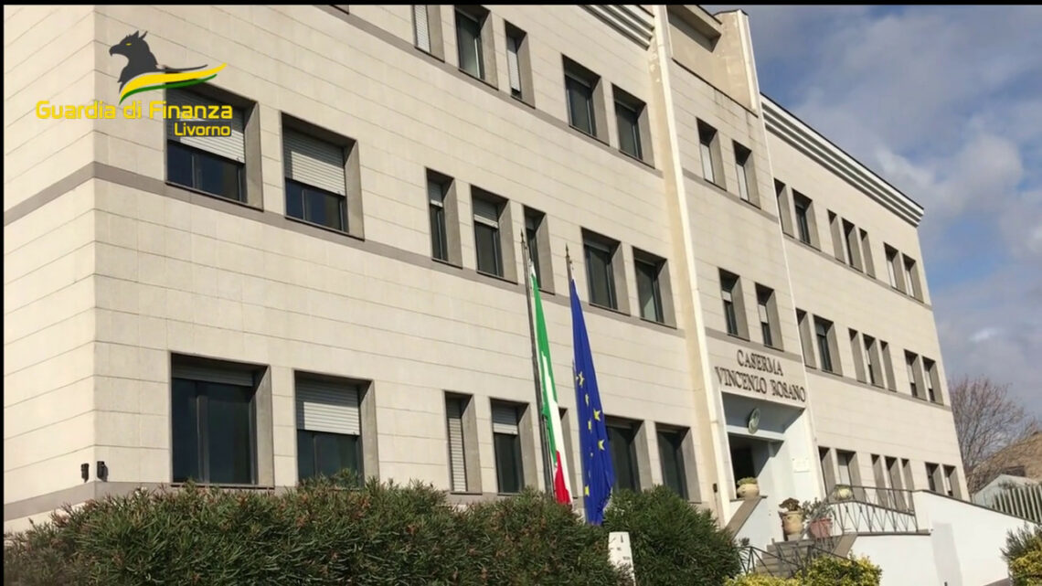 Costa degli Etruschi, Gdf scopre centinaia di braccianti in nero Costa degli Etruschi, Gdf scopre centinaia di braccianti in nero