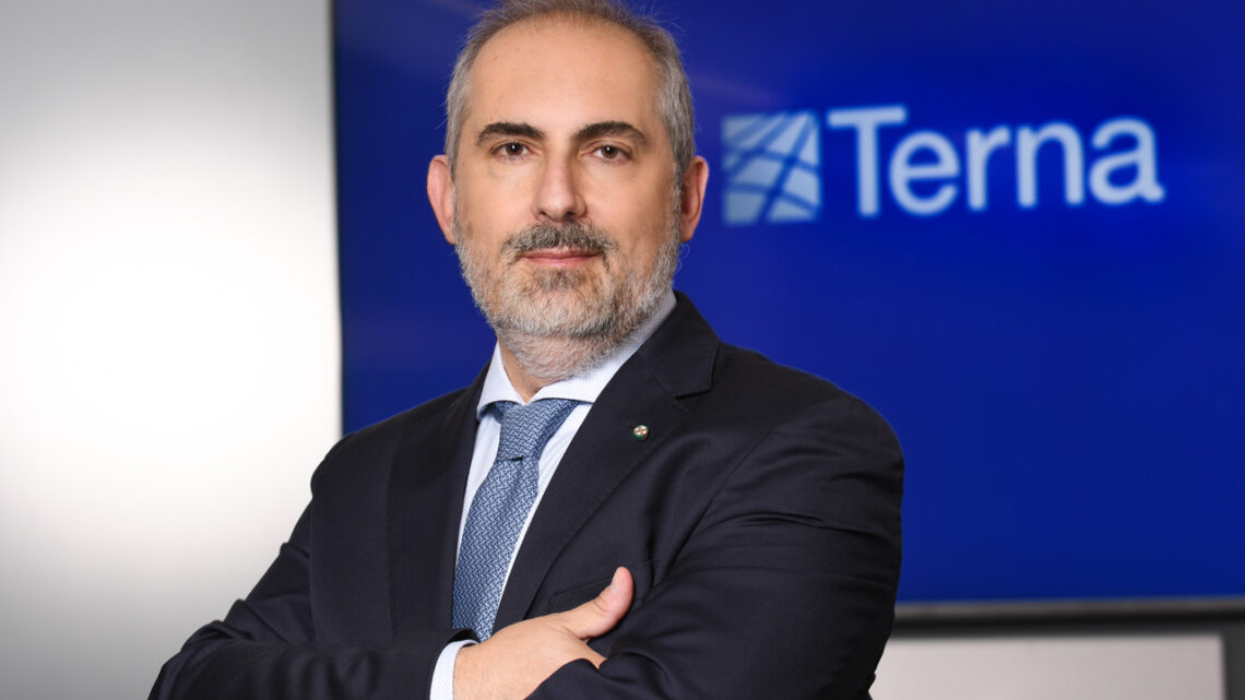 Sud, digitale, nuove tecnologie. Aidr: i tre assi di Terna per la transizione energetica Sud, digitale, nuove tecnologie. Aidr: i tre assi di Terna per la transizione energetica