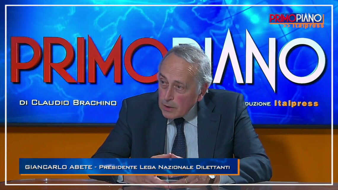 Abete “Il calcio italiano valorizzi i giovani” Abete “Il calcio italiano valorizzi i giovani”