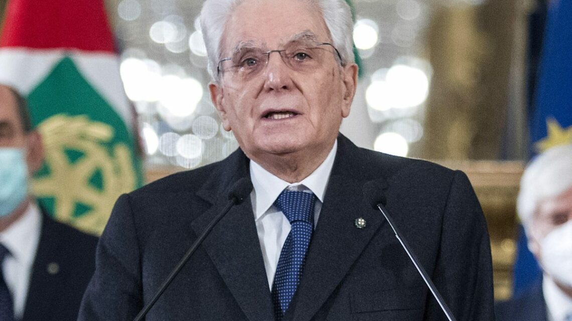 Ucraina, Mattarella “Guerra scellerata danneggia anche l’ambiente” Ucraina, Mattarella “Guerra scellerata danneggia anche l’ambiente”