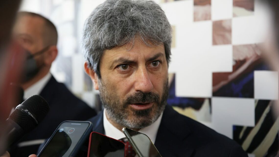 M5S, Fico “Arrabbiati e delusi per gli attacchi di Di Maio” M5S, Fico “Arrabbiati e delusi per gli attacchi di Di Maio”