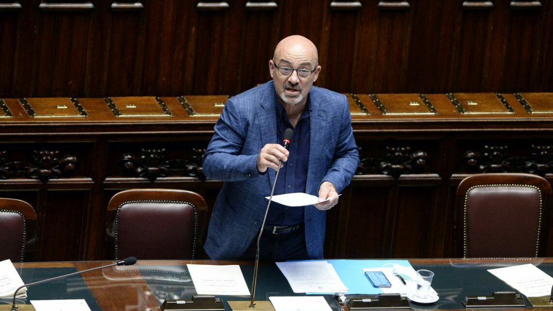 Gas, Cingolani “Tetto al prezzo unica soluzione sostenibile” Gas, Cingolani “Tetto al prezzo unica soluzione sostenibile”