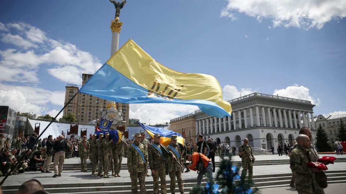 Quattro mesi di guerra in Ucraina, Kiev chiede più armi Quattro mesi di guerra in Ucraina, Kiev chiede più armi