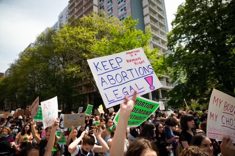 Usa, la Corte Suprema abolisce la sentenza sul diritto all’aborto. Biden “Tragico errore” Usa, la Corte Suprema abolisce la sentenza sul diritto all’aborto. Biden “Tragico errore”