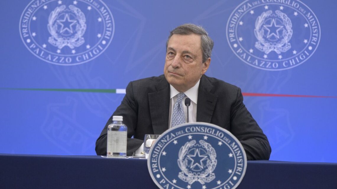 Draghi “Il Governo non si fa senza i Cinque Stelle” Draghi “Il Governo non si fa senza i Cinque Stelle”