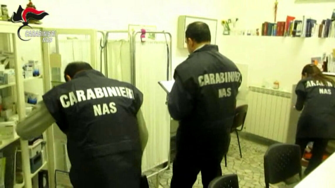 Casa di riposo abusiva, 5 arresti a Reggio Calabria Casa di riposo abusiva, 5 arresti a Reggio Calabria