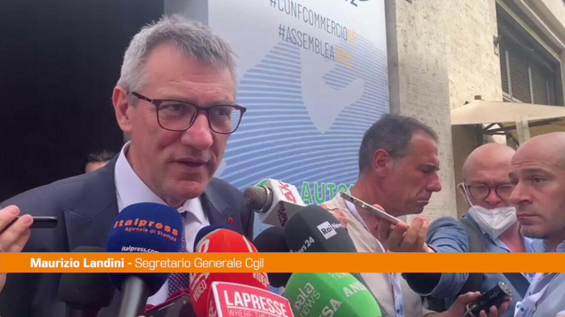 Landini “Problema non è il salario minimo ma aumentare i salari” Landini “Problema non è il salario minimo ma aumentare i salari”
