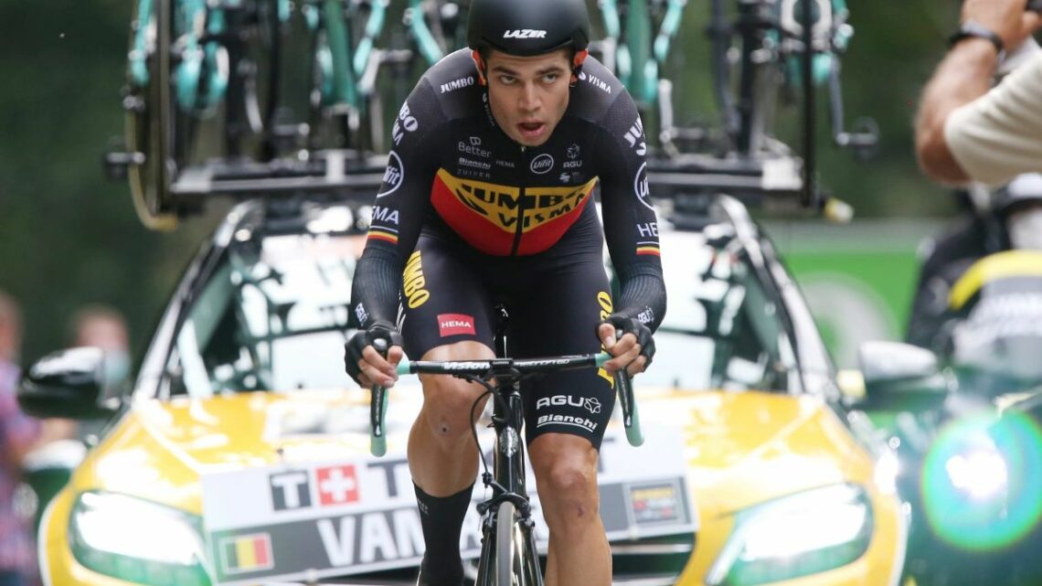 Jakobsen vince la 2^ tappa del Tour, Van Aert in giallo Jakobsen vince la 2^ tappa del Tour, Van Aert in giallo