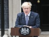 Johnson si dimette “Serve un nuovo leader, nessuno è indispensabile”