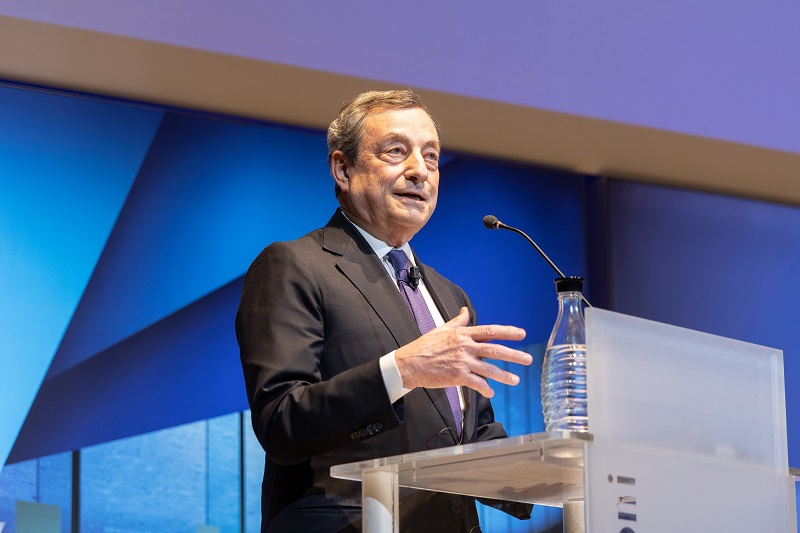 Draghi “Qui perchè lo chiedono italiani, va ricostruito patto fiducia” Draghi “Qui perchè lo chiedono italiani, va ricostruito patto fiducia”
