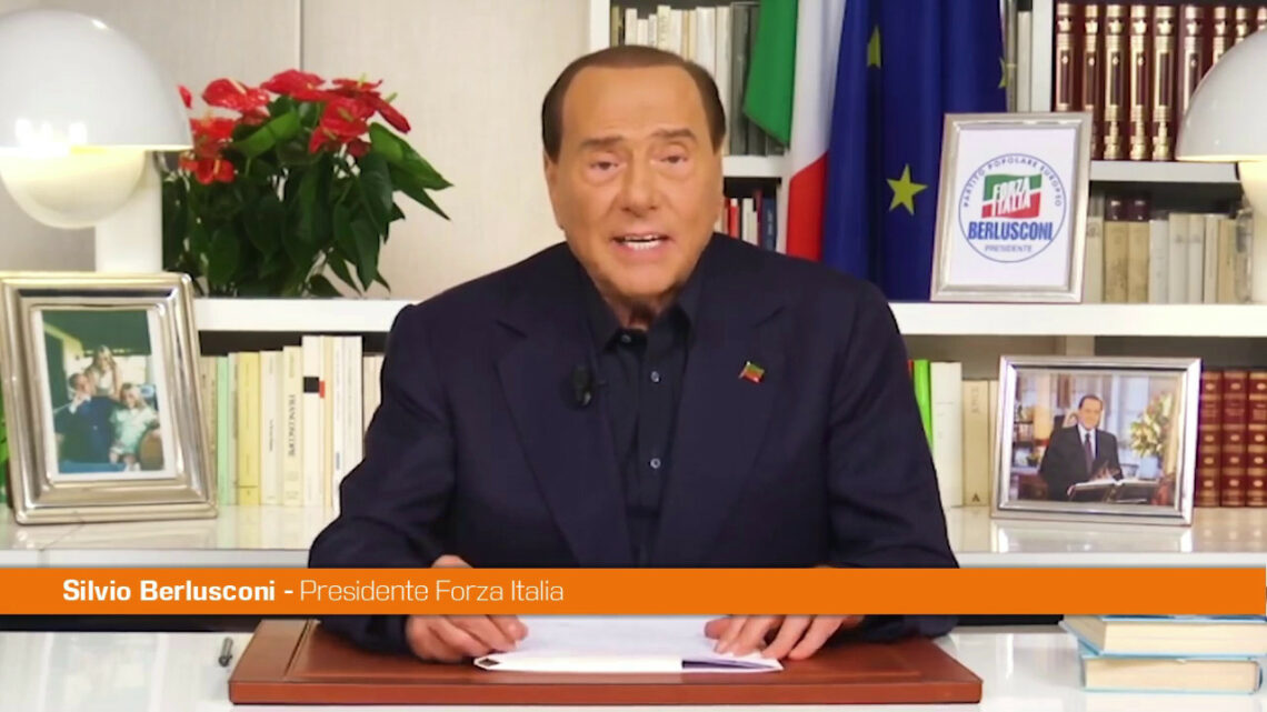 Elezioni, Berlusconi “Boschi circolari intorno alle grandi città” Elezioni, Berlusconi “Boschi circolari intorno alle grandi città”