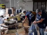 Finanzieri sequestrano a Treviso laboratorio di abbigliamento