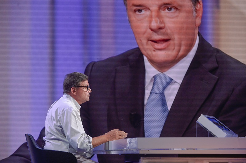 Calenda: “Non entro nella Maggioranza”. I Calenziani per ora preferiscono fare i Riservisti del Governo Calenda: “Non entro nella Maggioranza”. I Calenziani per ora preferiscono fare i Riservisti del Governo